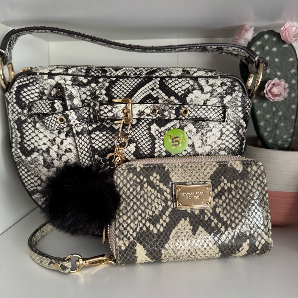 MK Emilia Half Moon Crossbody w/ Wallet & Bag Charm $328 #5